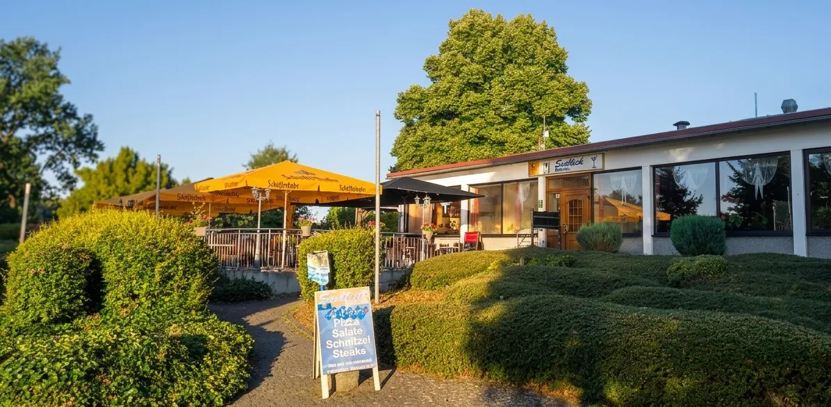 Gastronomie am Gederner See mit Terrasse und Seeblick