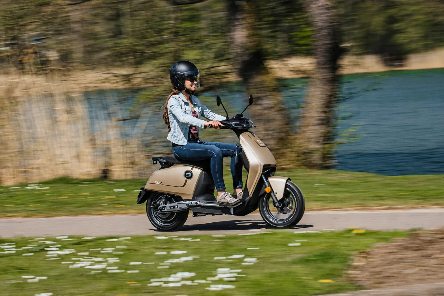 Verleih von Tretrollern und E-Scootern am Gederner See