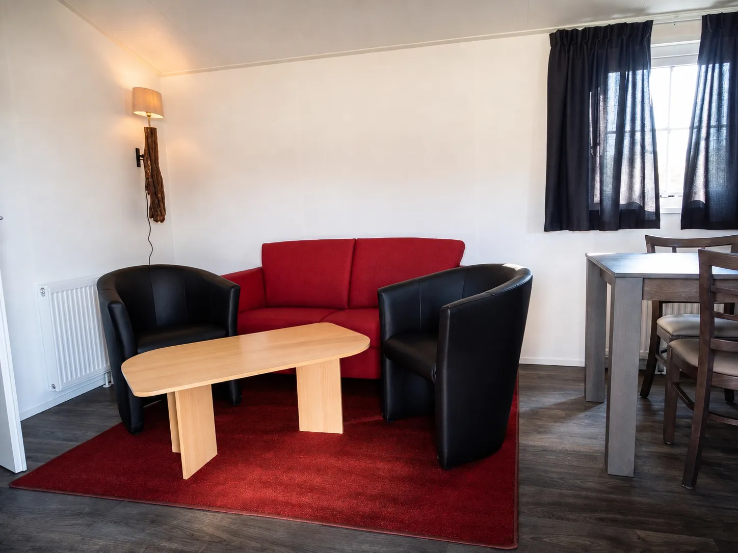 Mobilheim mit Terrasse im Campingpark am Gederner See