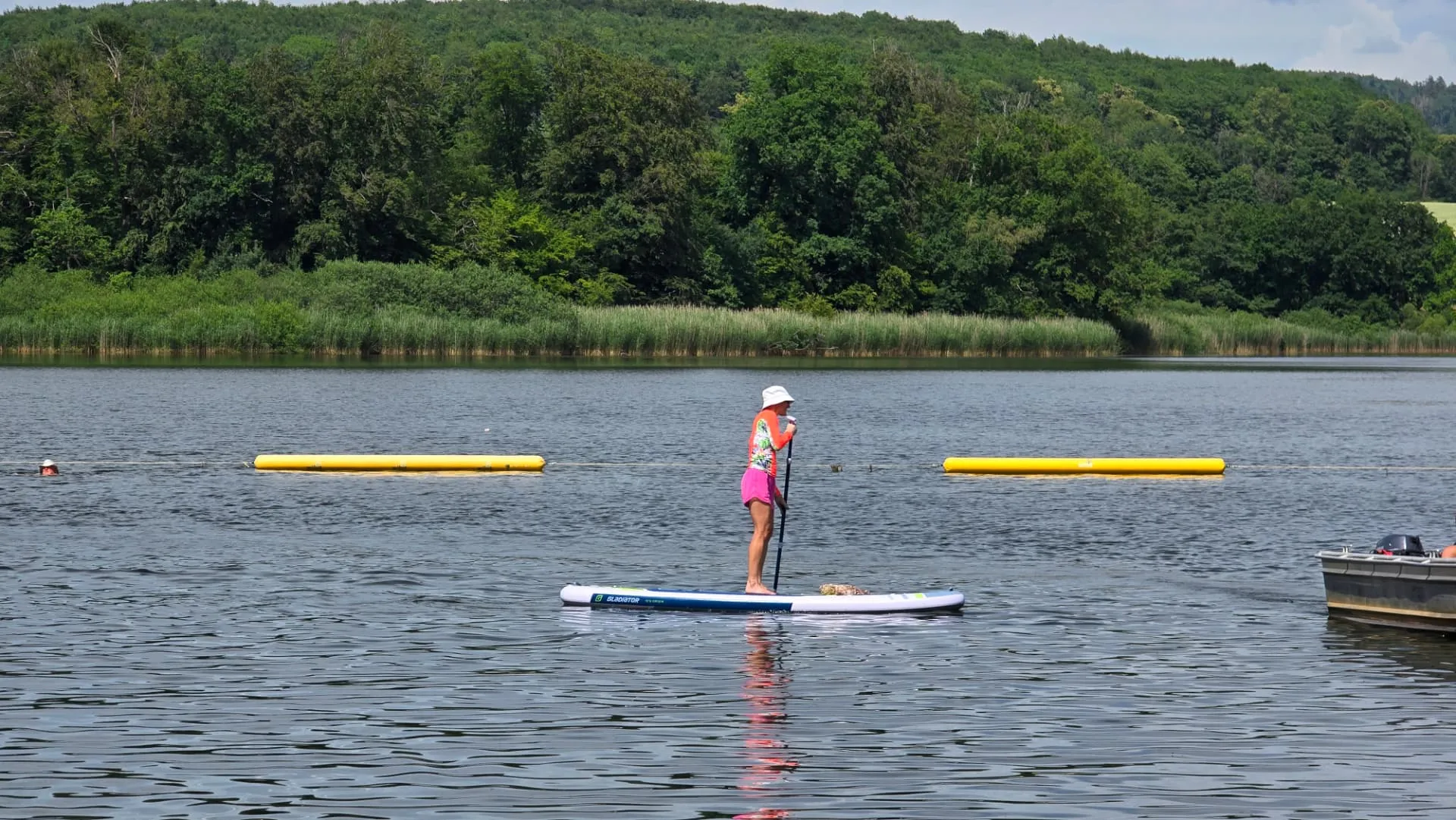 Stand-up-Paddling auf dem Gederner See