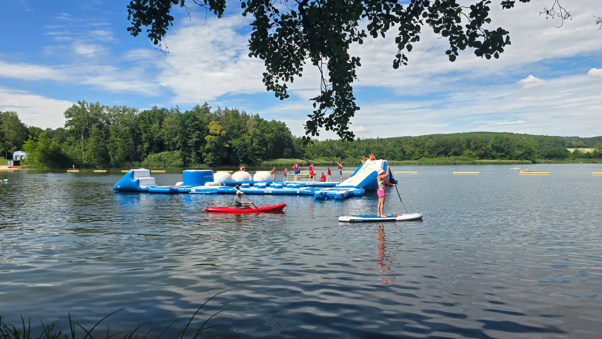 Stand-up-Paddling auf dem Gederner See