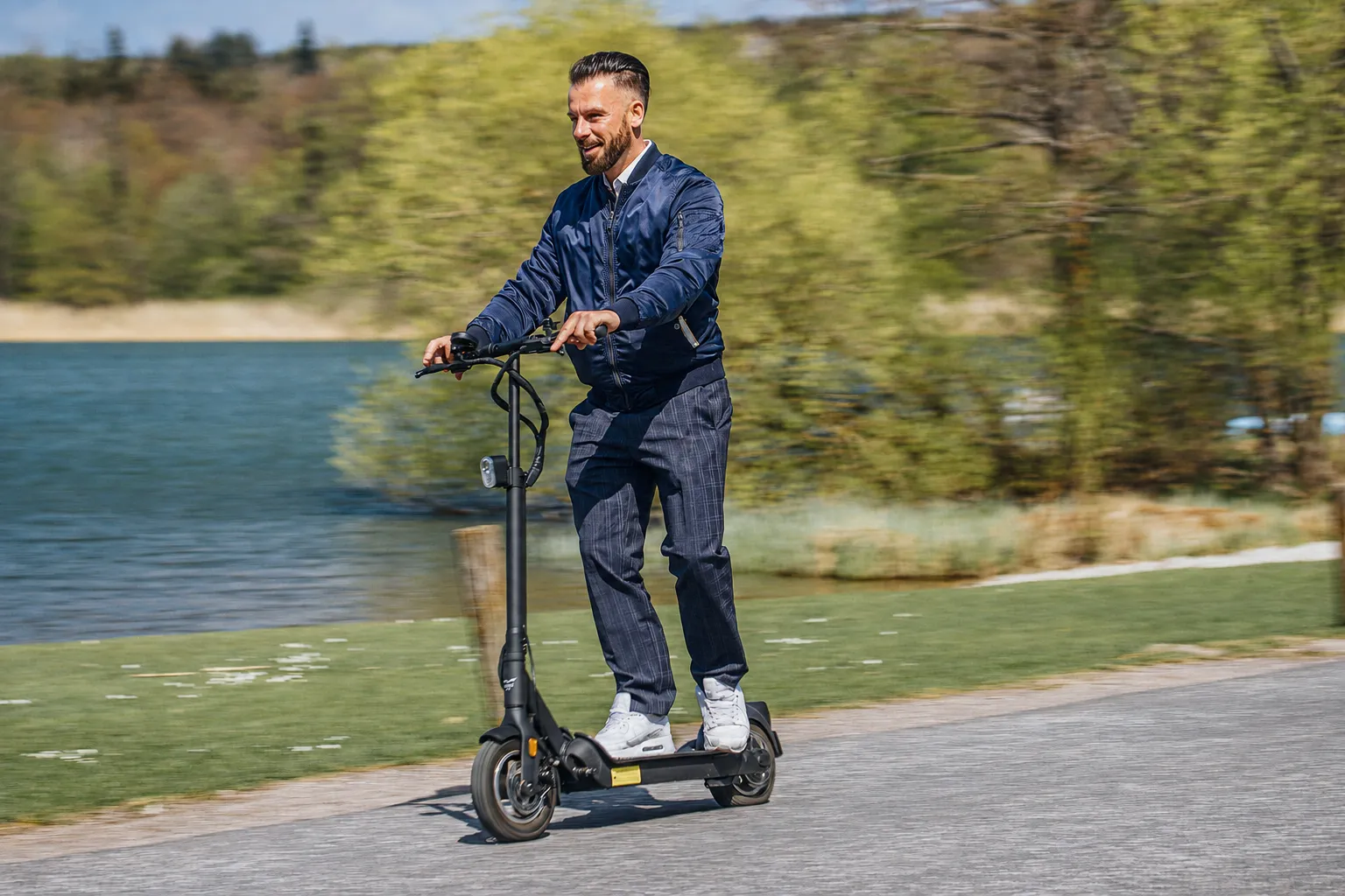 Verleih von Tretrollern und E-Scootern am Gederner See