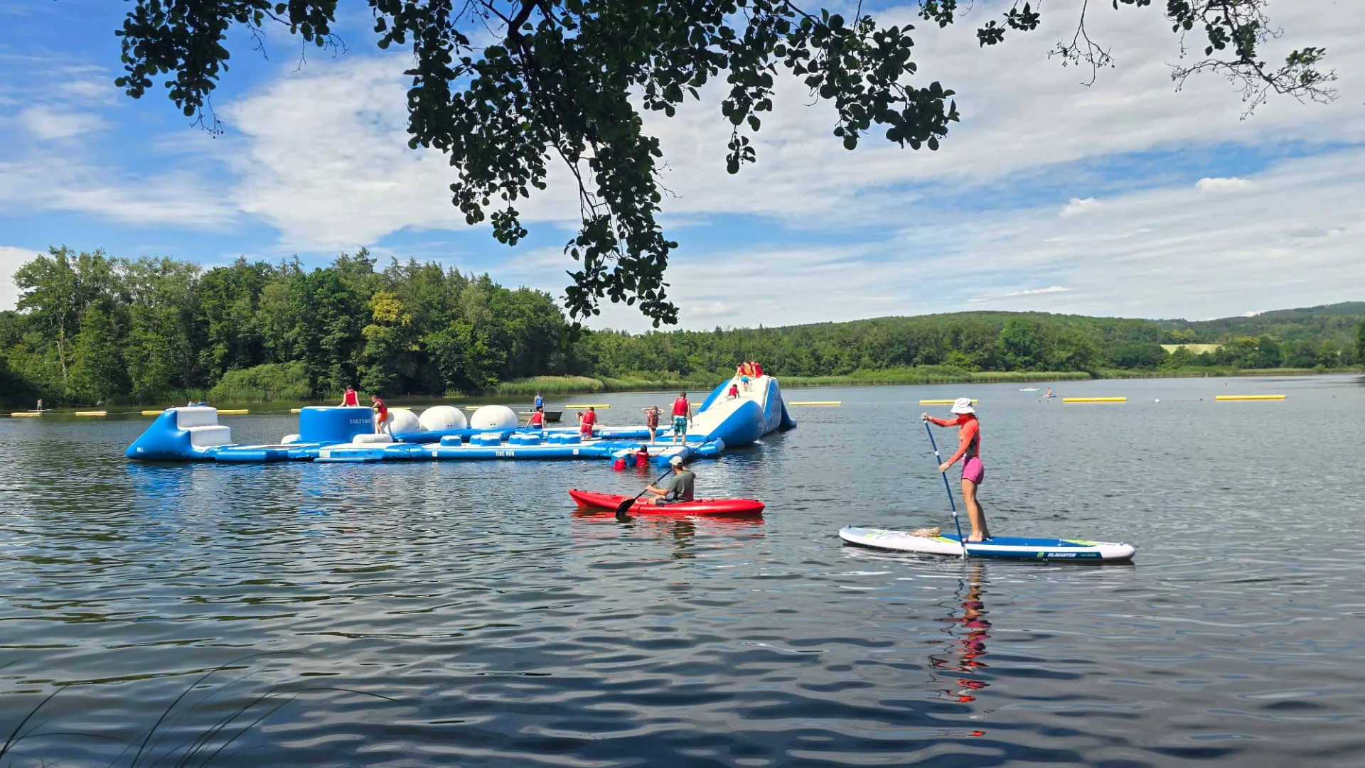 Stand-up-Paddling auf dem Gederner See